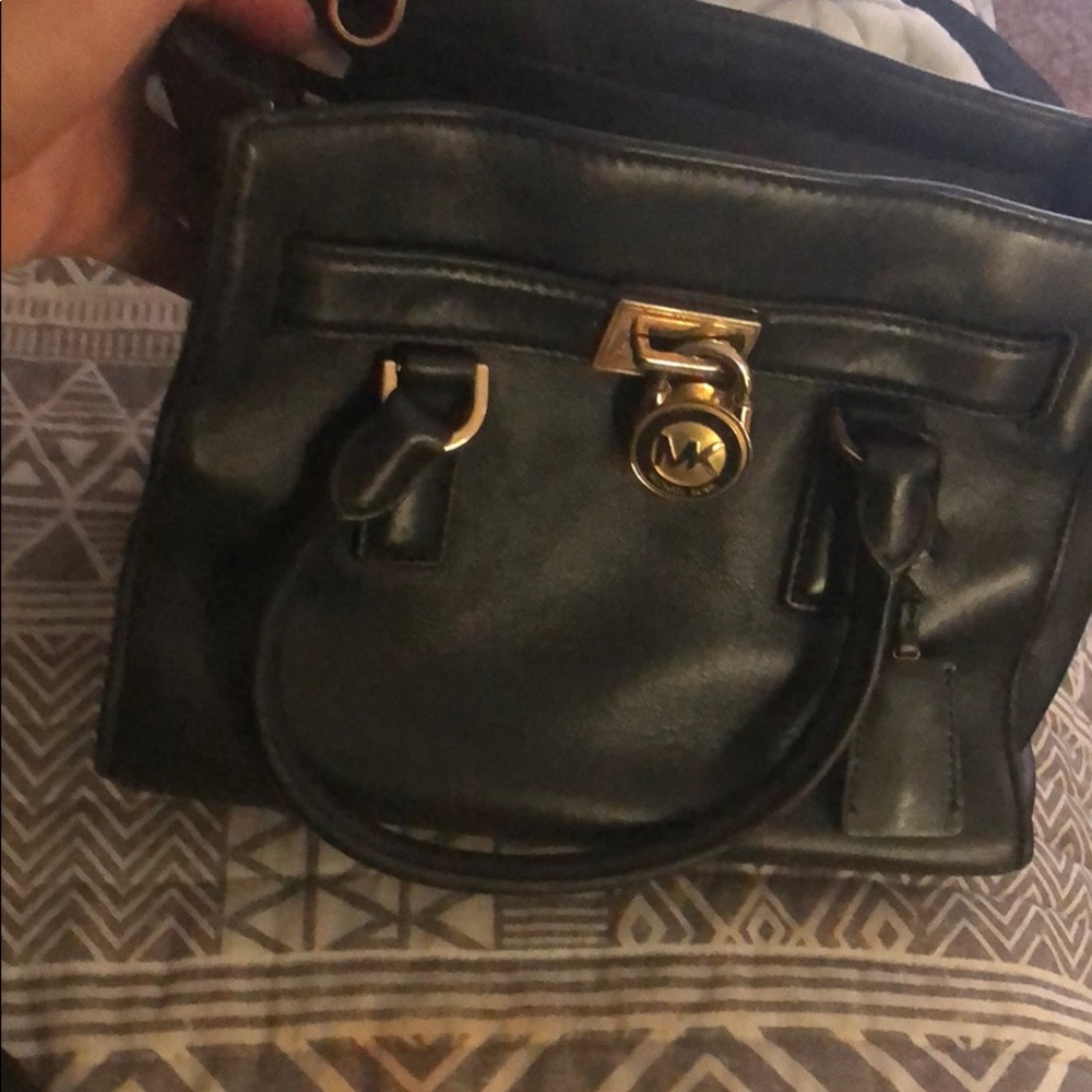Michael Kors hang bag with wallet